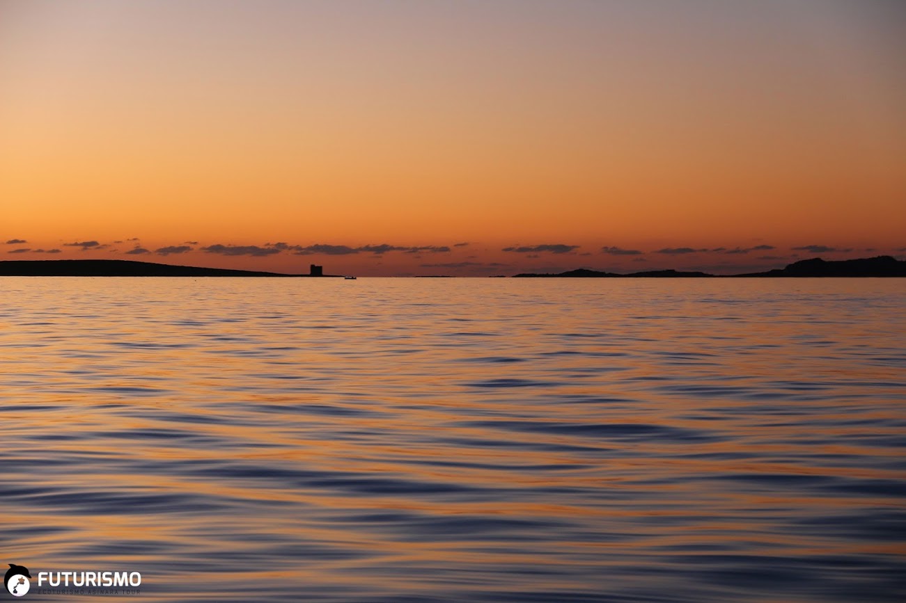 Escursione Asinara al tramonto, magico tramonto visto dalla barca