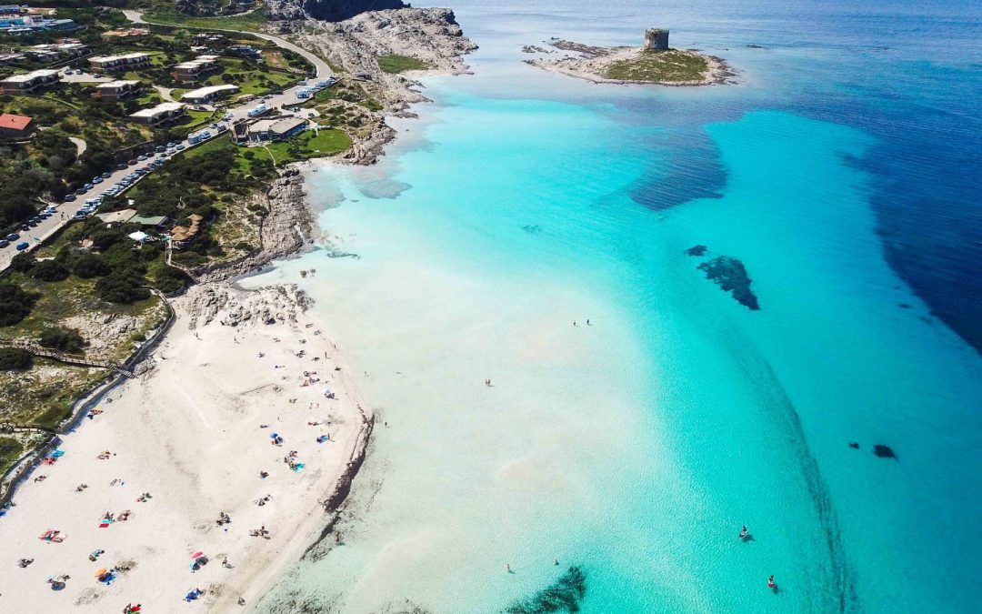 Stintino, La Pelosa: numero chiuso e ticket per salvare la spiaggia